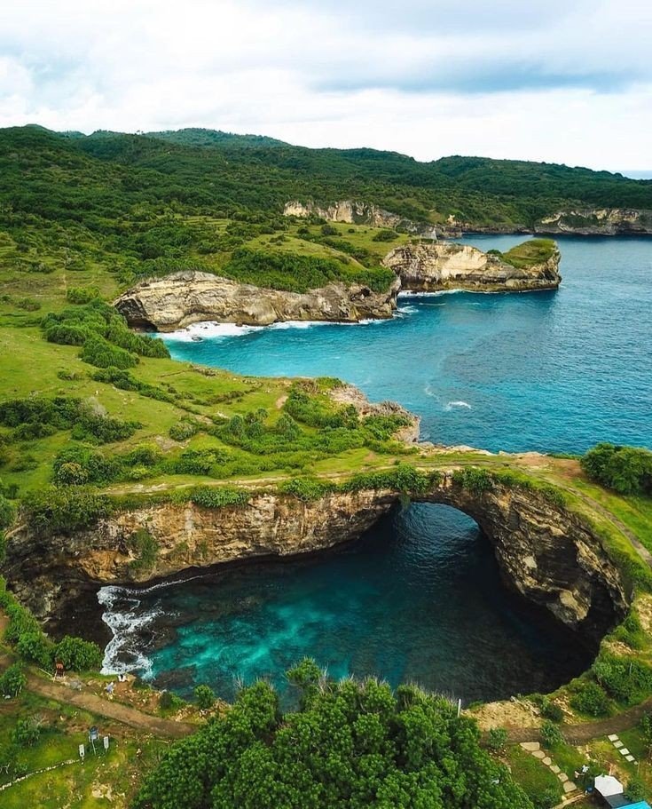 Broken Beach Arch