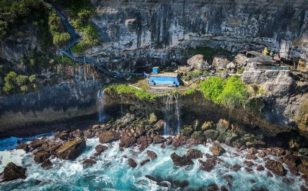 Guyangan Waterfall Site