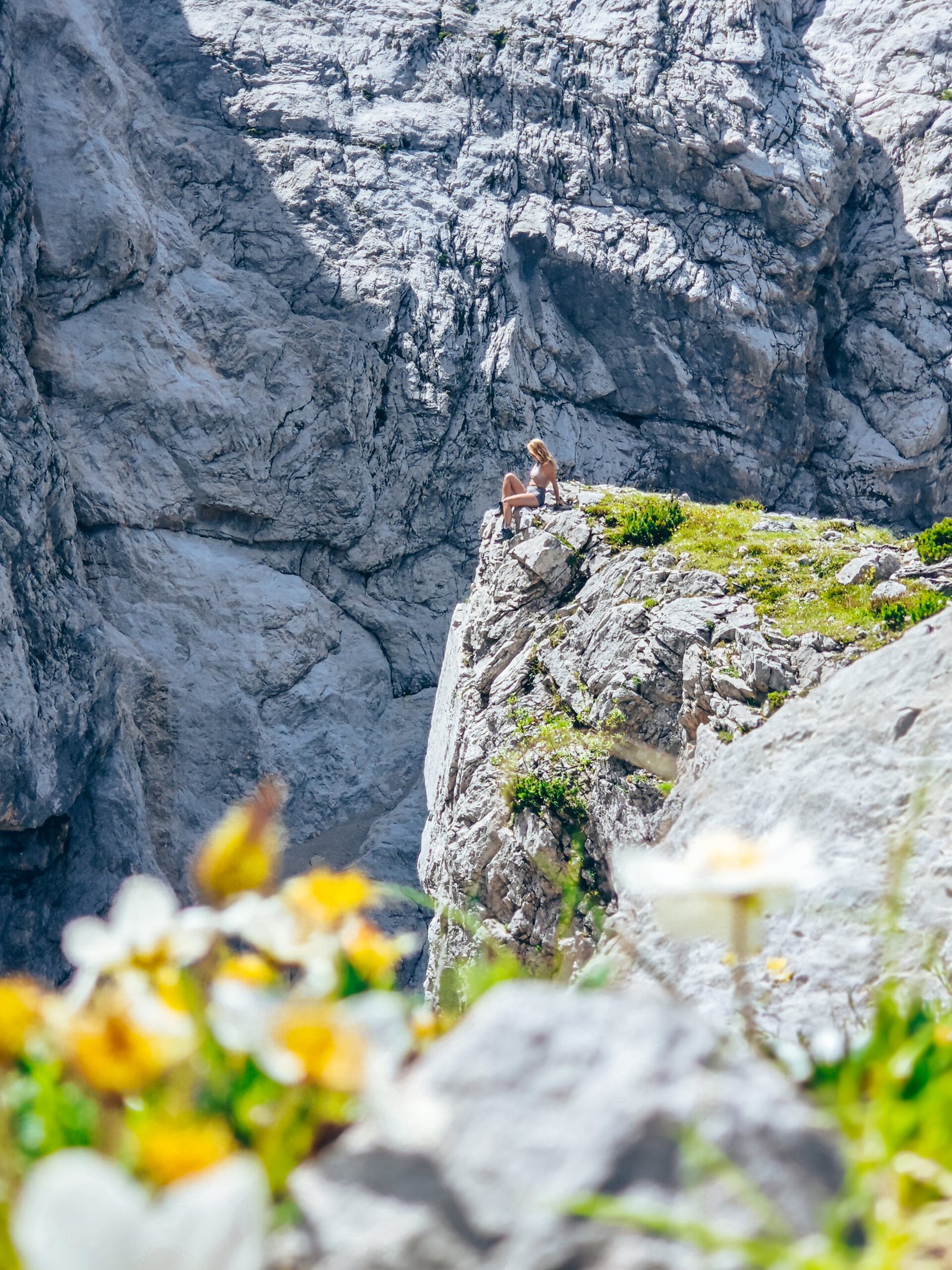 Cliffside Seating Mansa