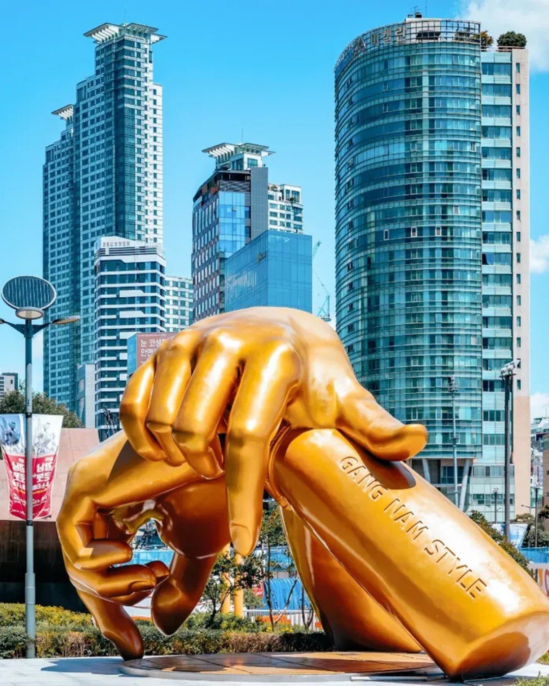 Gangnam Sytle Statue